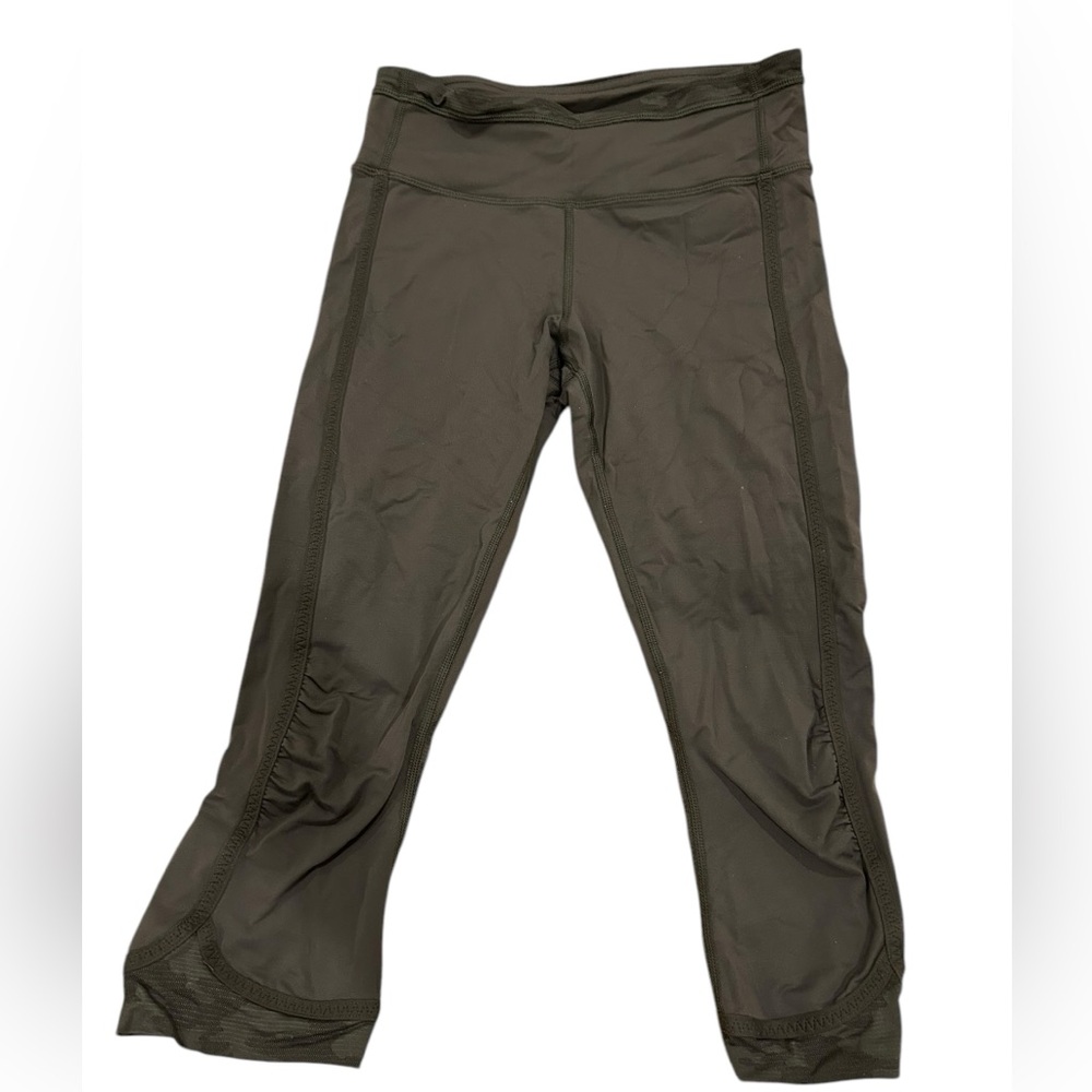 Lululemon Olive Green Capri Leggings Camo